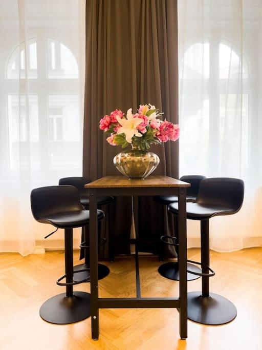 Exclusive Suite Museumsquartier Viena Exterior foto